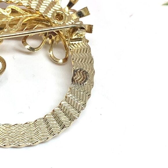 ⚜️VINTAGE Golden Garden Brooch With Pearl Daisy - Picture 9 of 10